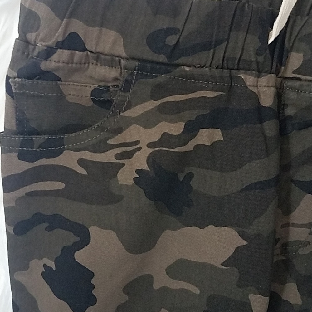 Camo Distressed Drawstring Pants - Picture 6 of 7